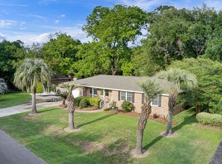 1050 Woodside Dr, Charleston, SC 29412