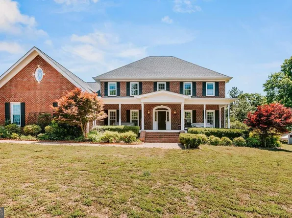 3 Honeysuckle Ln, Colbert, GA 30628