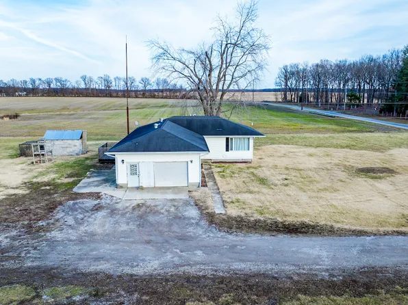 3975 Hicks Rd, Alma, IL 62807