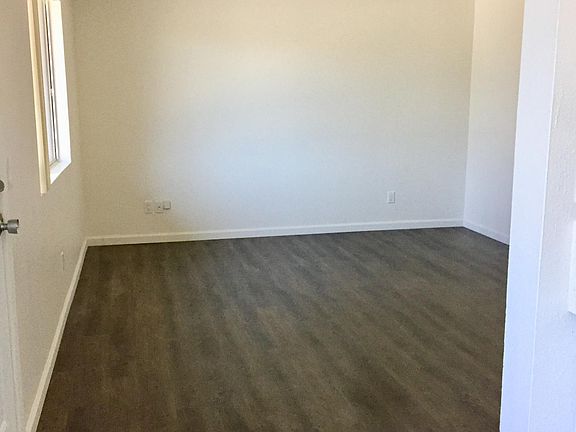 4th image of 1745 Cadiz Ct