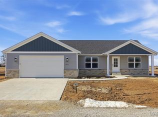 4823 Fitz James Xing, Highland, IL 62249