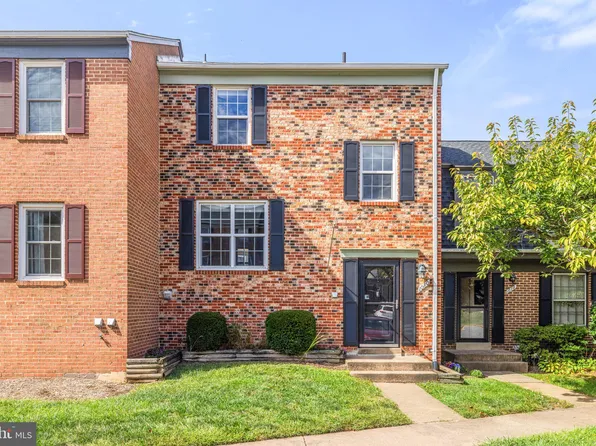 1080 Tottenham Ct, Sterling, VA 20164