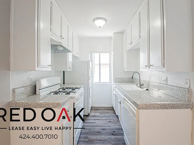 3731 S Canfield Ave #5 — Photo 4
