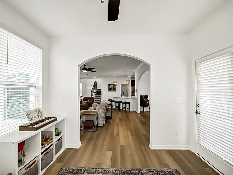924 Windchase Way — Photo 11