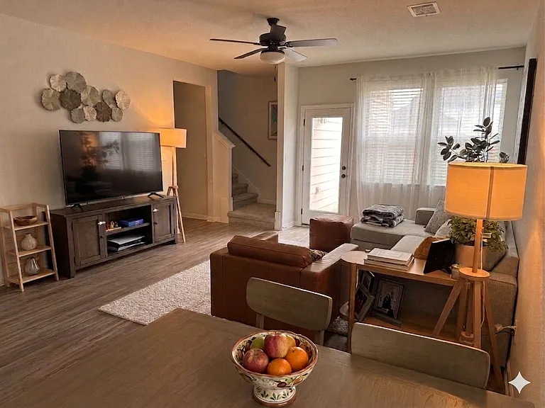 2401 Amara Levi Ln — Photo 9