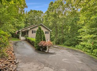 315 Country Bend Rd, Franklin, NC 28734