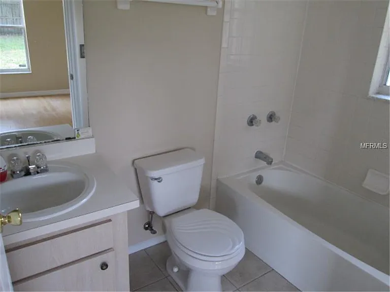 113 W Minneola St — Photo 3