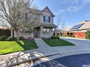 2073 Rhodes Ln, Roseville, CA 95747