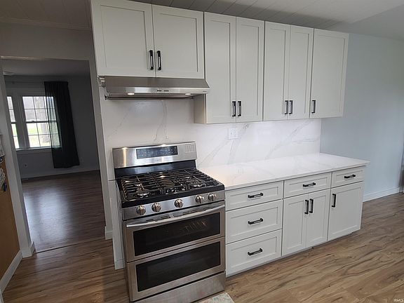 2nd image of 64548 Thorn Rd