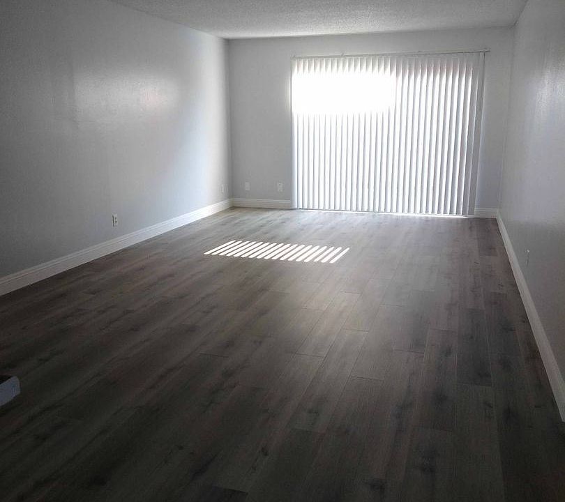 1st image of 835 E Noble Ave #2