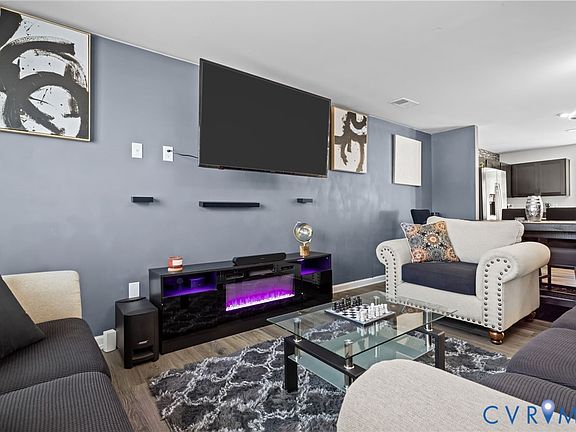 3rd image of 5466 Niles Rd