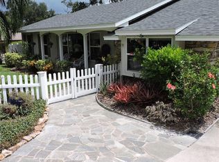 2312 Hillside Dr, Mount Dora, FL 32757