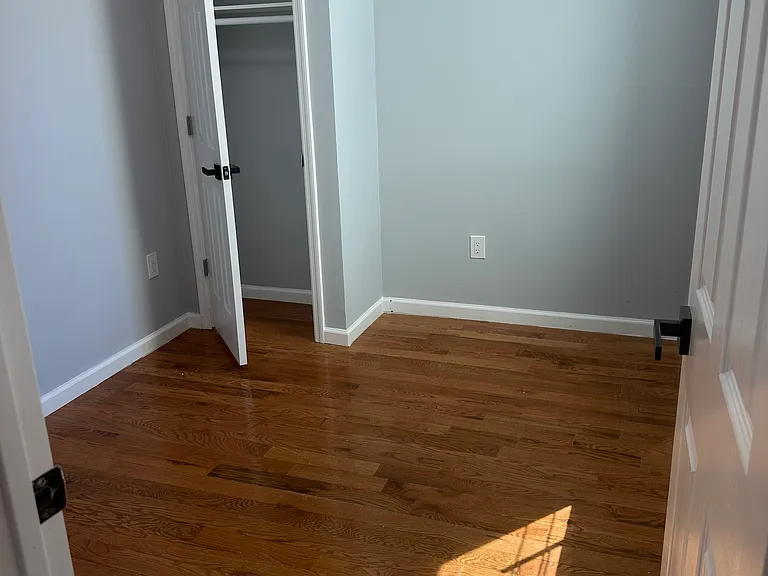3737 White Plains Rd #4 — Photo 7