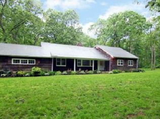 2020 Midland Rd, Syosset, NY 11791