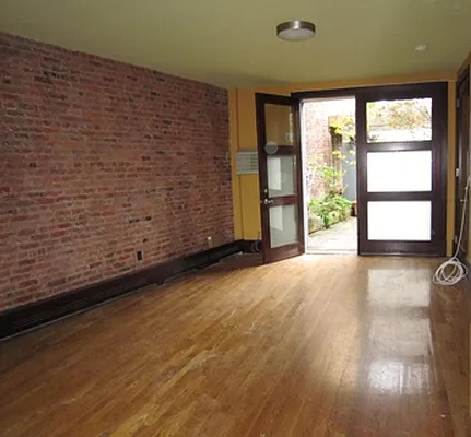 Rented by Pomme Group R.E | media 5