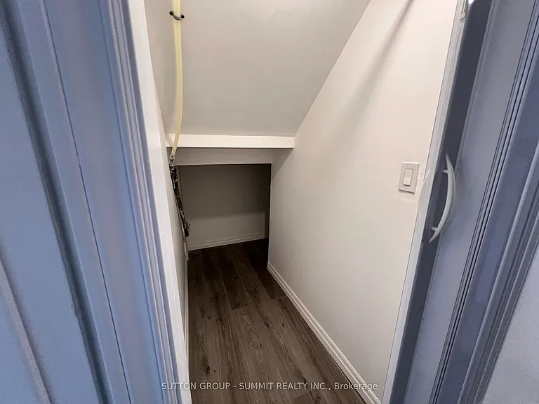 577 Oshawa Blvd N — Photo 19