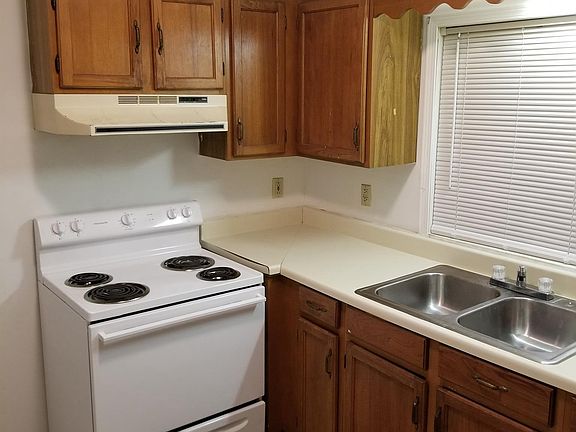 5th image of 612 E Main Blvd #A