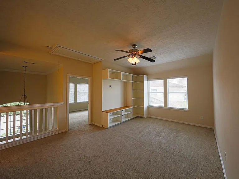 140 Avery Springs Ln — Photo 14