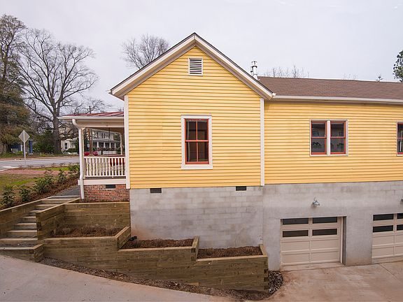4th image of 803 Vickers Ave