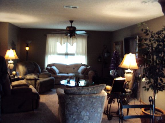 3rd image of 4071 Grayson Dr