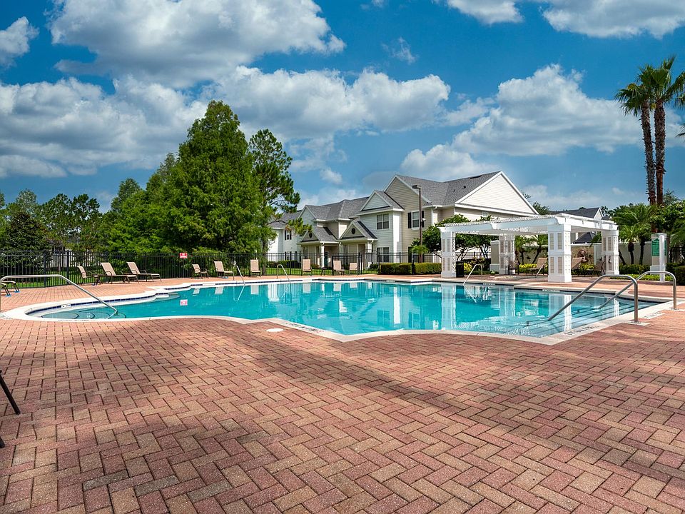 1st image of 304 Southern Pecan Cir Unit 103