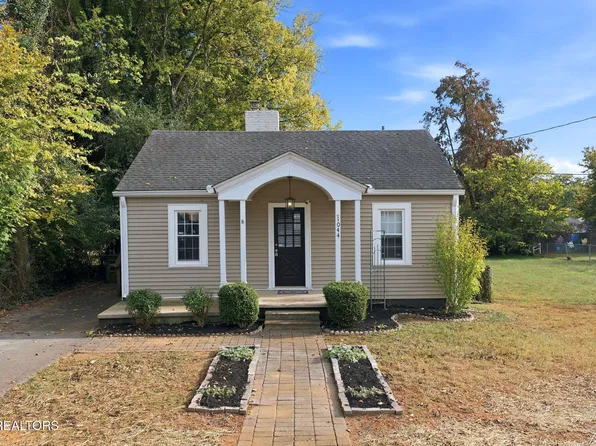 1044 W Parkway Ave, Knoxville, TN 37912
