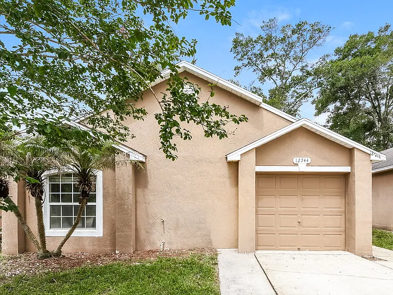 12744 Ashbrook Cir W — Photo 3