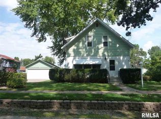 2941 13th Ave, Moline, IL 61265