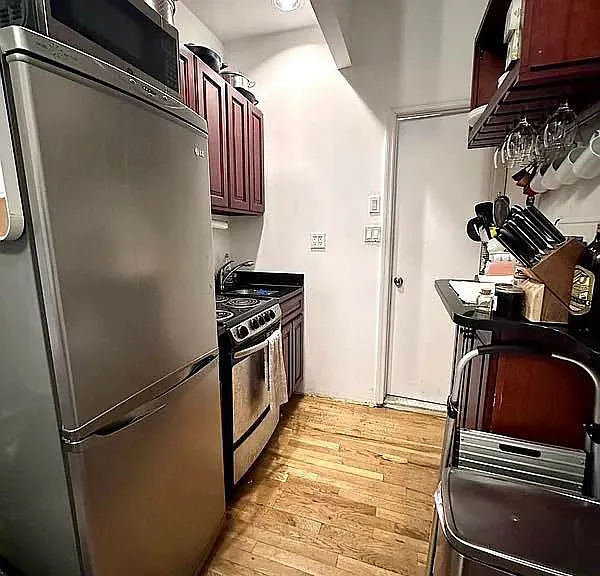 224 E 21st St #3F — Photo 2