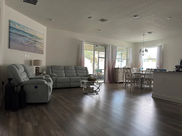 929 Covington Ct — Photo 3
