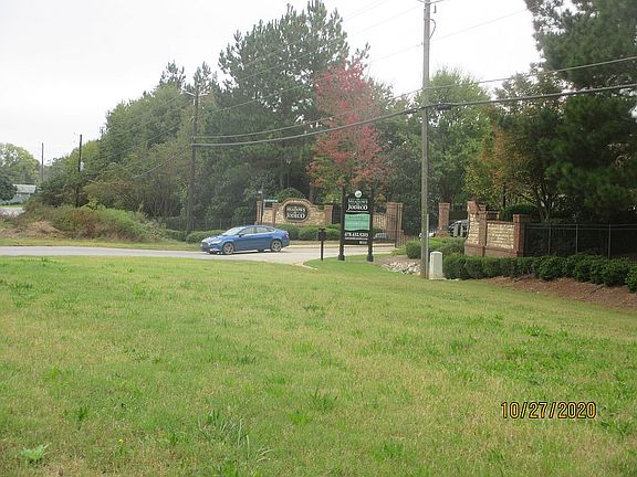 3rd image of 73 Peach Dr