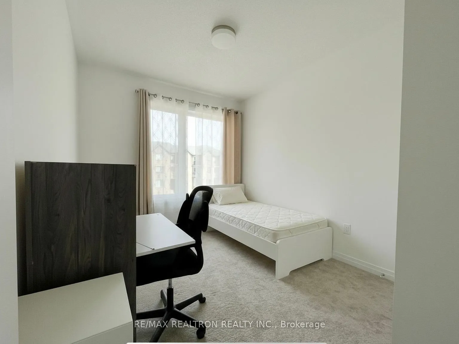 1 bed, $950 — Photo 3