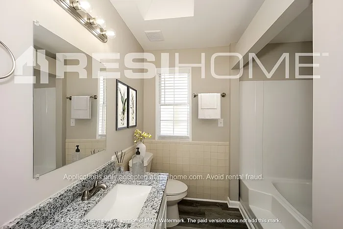 577 N Fairfield Dr — Photo 10