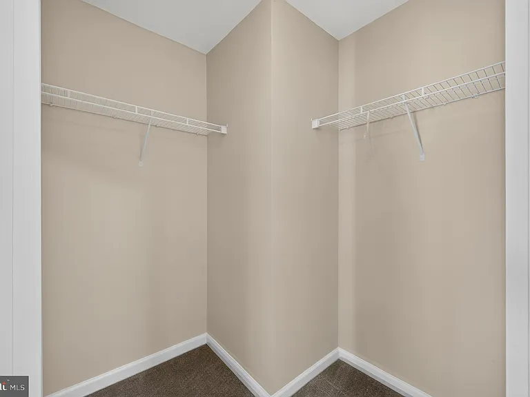 15044 Gaffney Cir — Photo 23