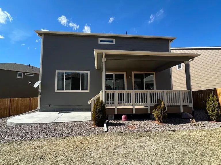 Spacious back yard