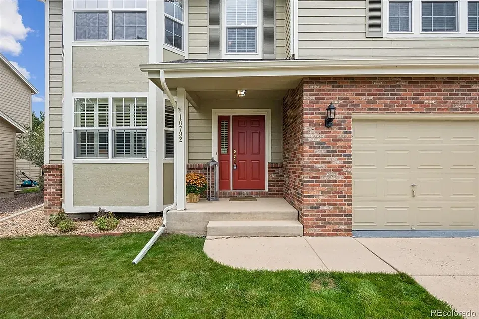 4 bed, 5005 sqft, $4,500 — Photo 2