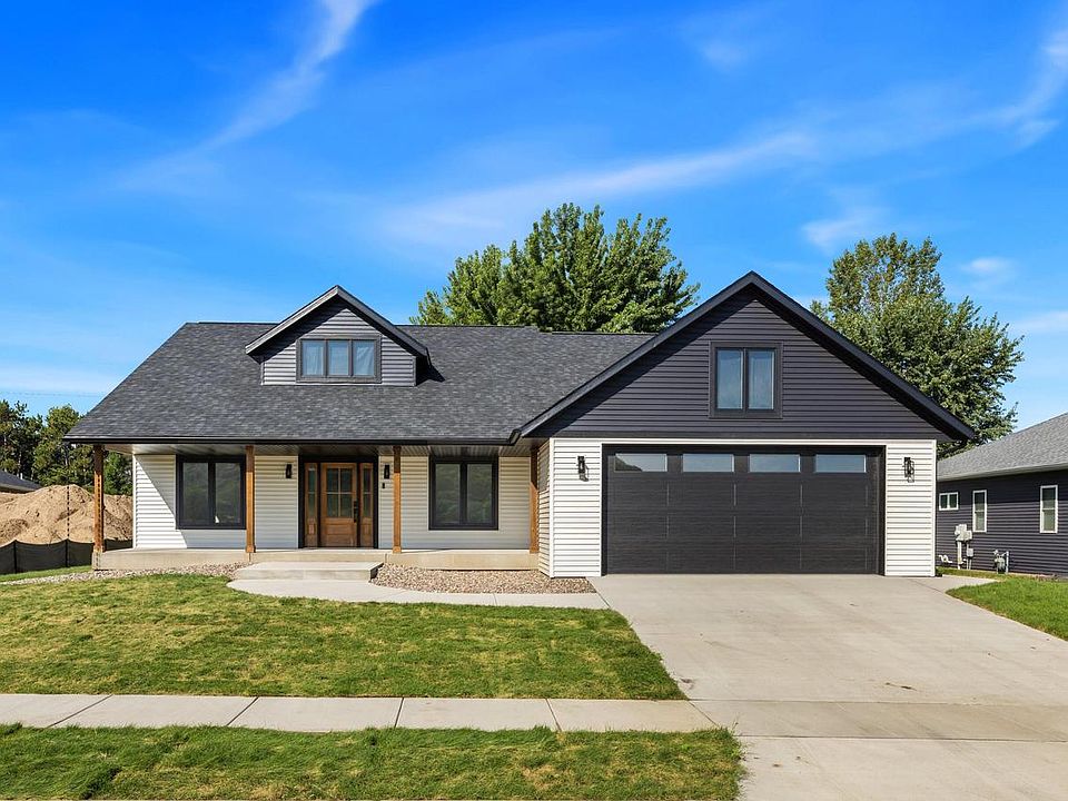 1st image of 1493 Iris STREET