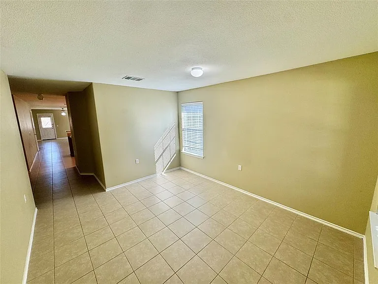 7812 Duber Ln — Photo 5