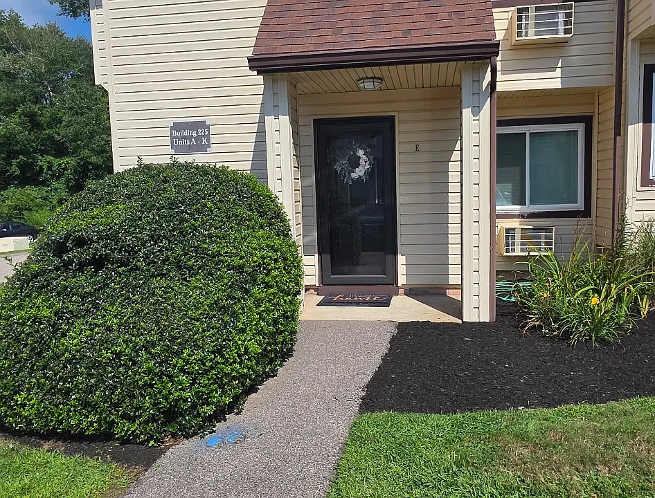 225 High St