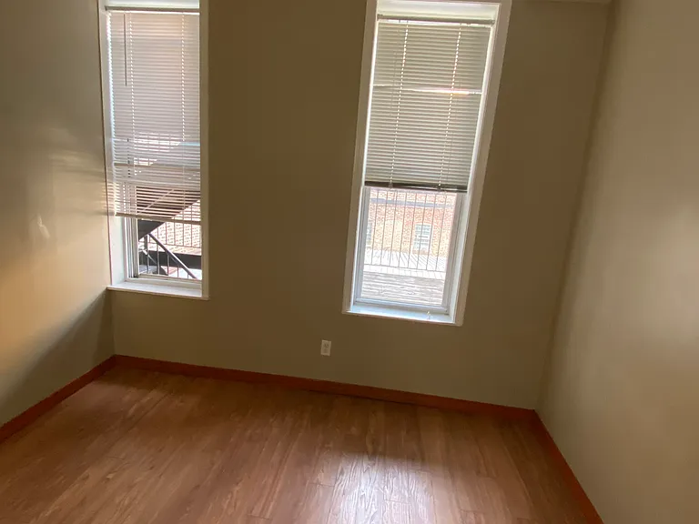 1807 S May St #2B — Photo 18