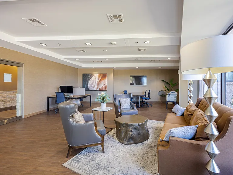 Business Center at The Rays at Vegas Towers in Las Vegas, NV 89119