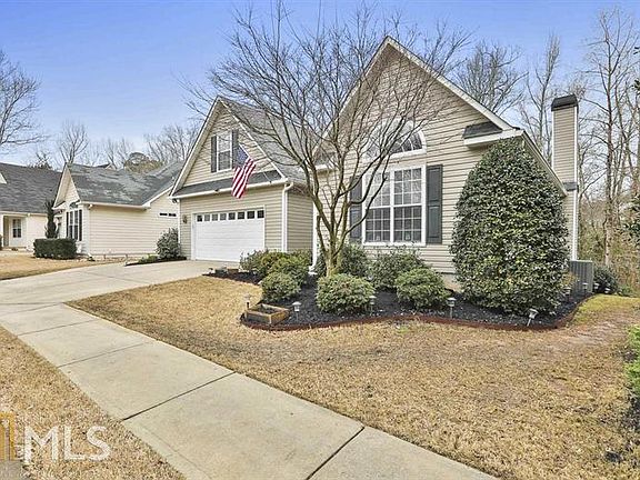 5th image of 100 Saint Albans Way