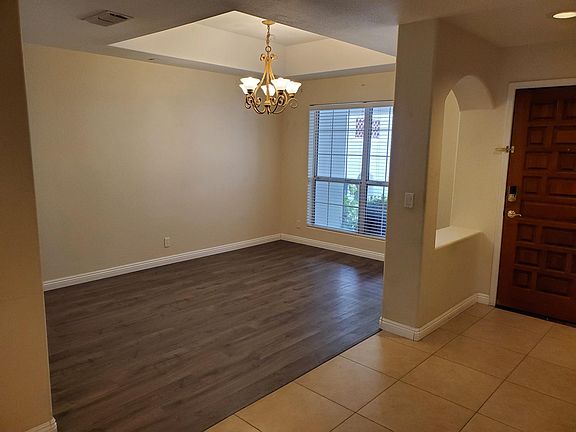 3rd image of 5200 S Lakeshore Dr APT 111