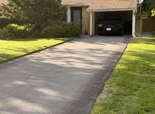 203 Three Valleys Dr, Toronto, ON M3A3L7