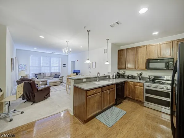 8217 Sanctuary Blvd, Riverdale Boro, NJ 07457