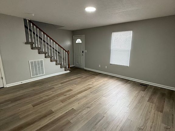 2nd image of 411 Fairview Ave Unit C