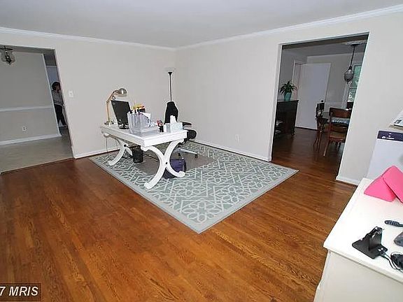 4th image of 9304 Ironhorse Ln