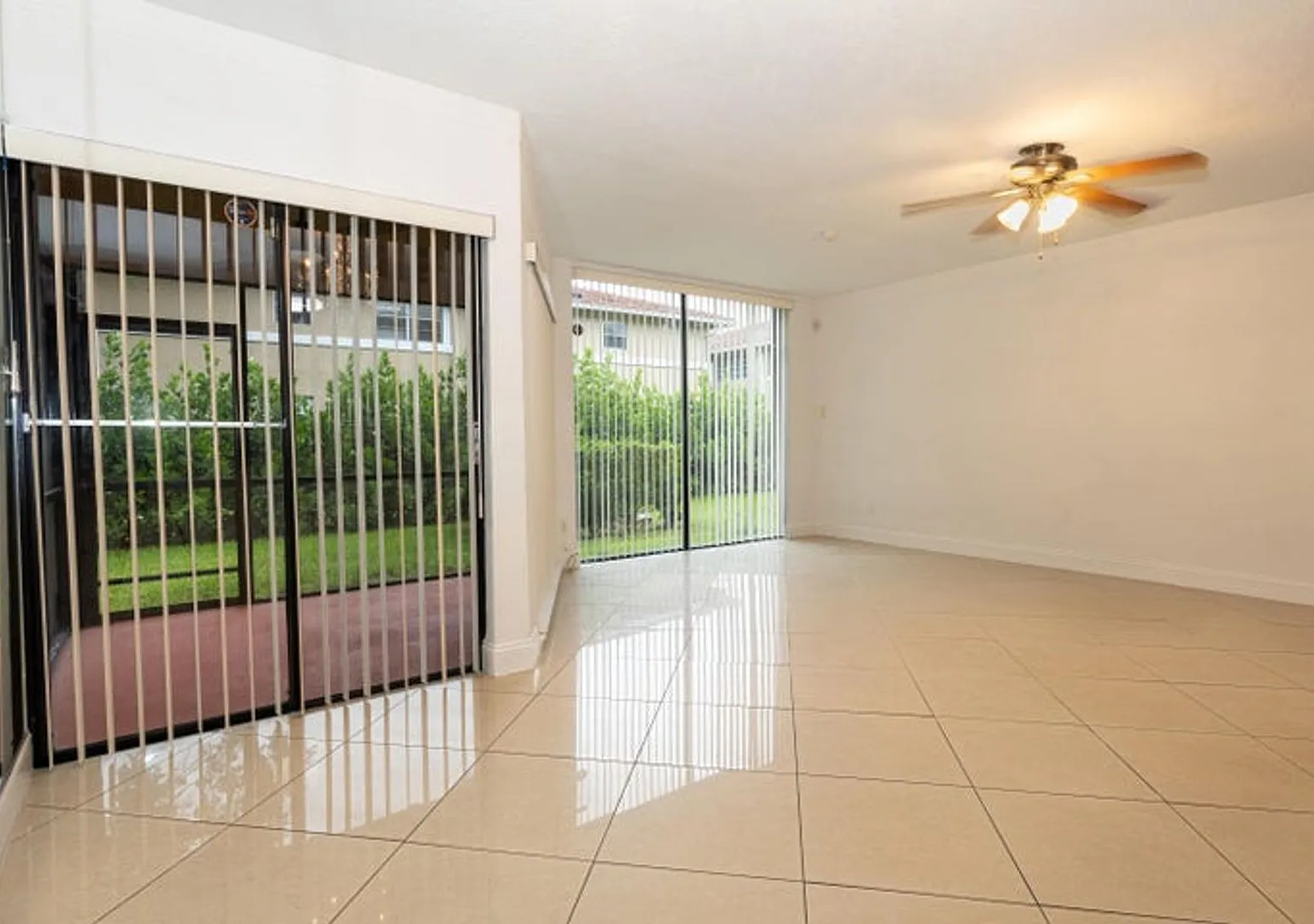 9981 W Atlantic Boulevard 9981, Coral Springs, FL 33071 — Photo 4