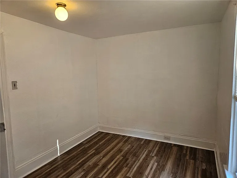 2212 Cronemeyer St — Photo 31