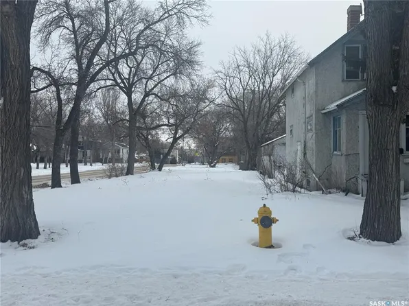 1401 Cameron STREET, Regina, SK S4T 2T5